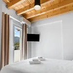 Apartment Miralis Nikiana