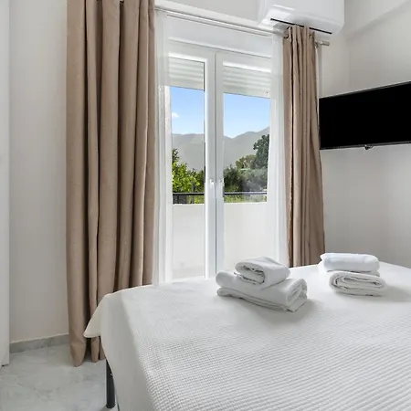 Miralis Apartment